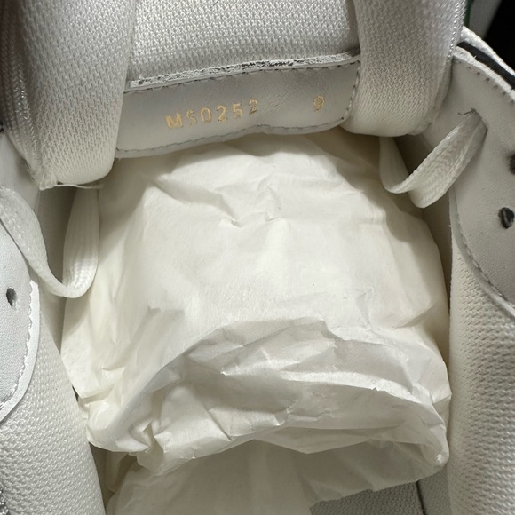 Louis Vuitton trainers - Picture 5 of 5